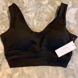 Astoria Live Luxe Sports Crop